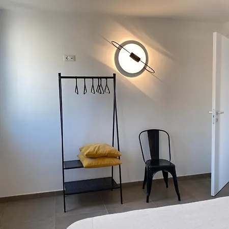 Incantevole In Centro Pochi Passi Dal Mare Apartman *