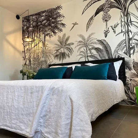 Incantevole In Centro Pochi Passi Dal Mare Apartman