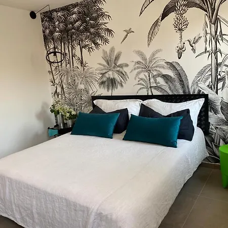 Incantevole In Centro Pochi Passi Dal Mare Apartman